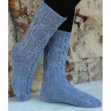 Socks with Cable Pattern (R0400) PDF - FREE SOCK PATTERN WITH PURCHASE OF SOCK YARN (Please add to your cart if you would like a cop
