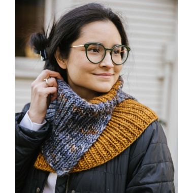 Double Split Color-Blocked Cowl by Churchmouse Yarns and Teas - PDF File